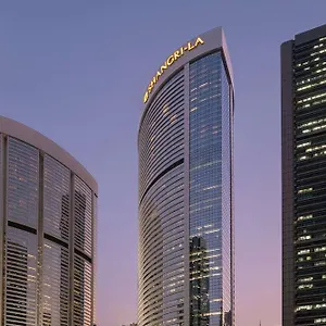 Island Shangri-la, Отель